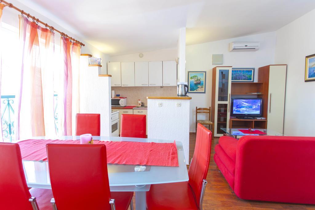 Carolija Apartment Makarska Værelse billede